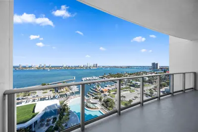 220 Lake Shore Drive 1504, Lake Park – sold
