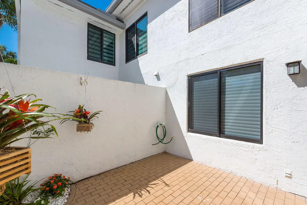 15351StrathearnDr#02-26 at 15351 Strathearn Drive 10302, Delray Beach