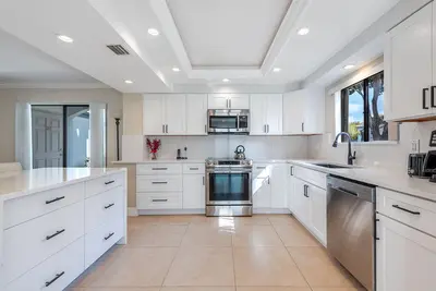 15351 Strathearn Drive 10302, Delray Beach – sold