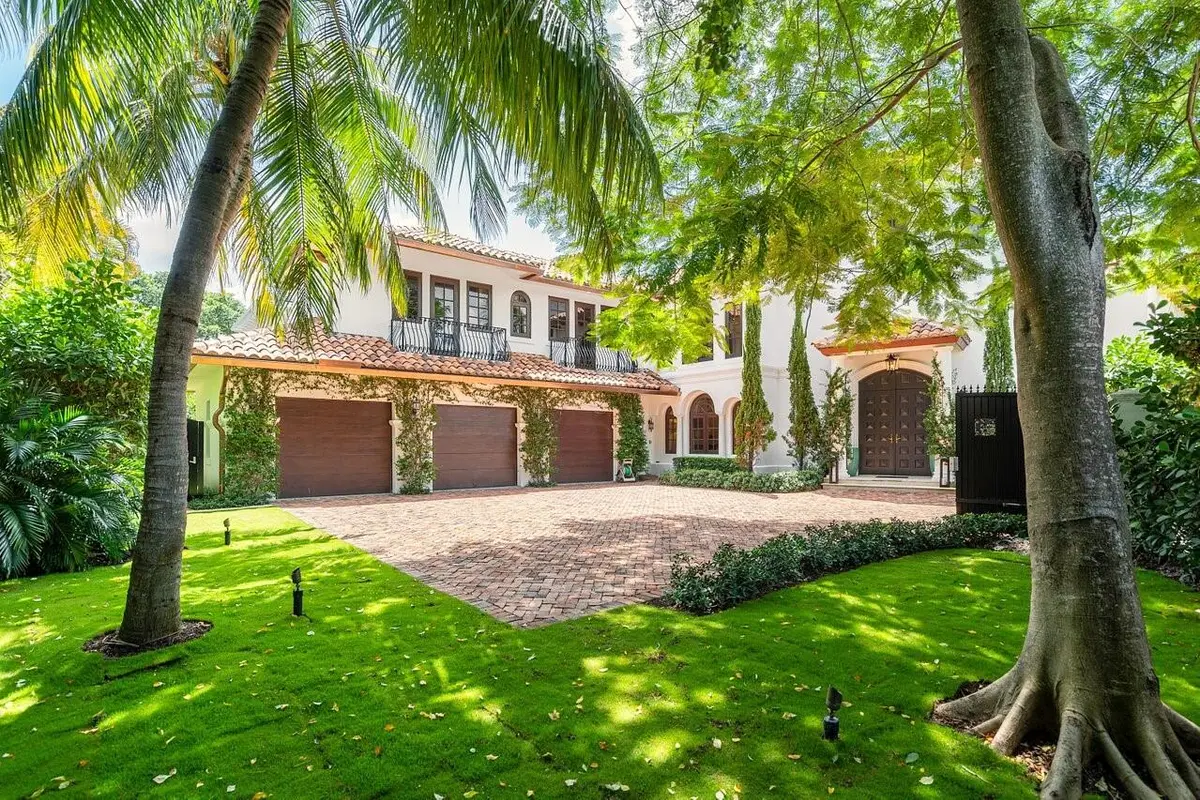 Front at 350 E Ocean Avenue, Lantana