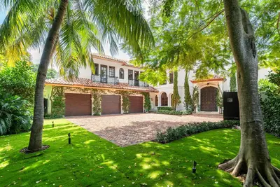 350 E Ocean Avenue, Lantana – Single Family Residence for rent