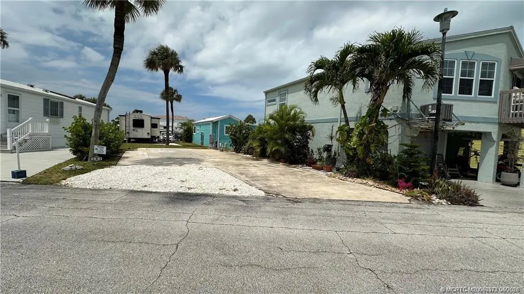 HO393 at 10725 S Ocean Drive, Jensen Beach