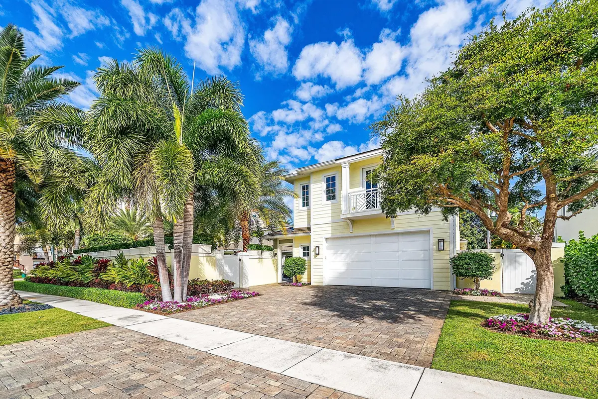 001-201Northeast3rdCourt-BocaRaton-FL-33 at 201 NE 3rd Court, Boca Raton