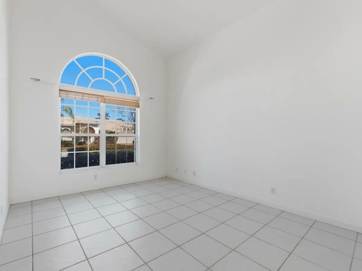 Living at 7123 Brunswick Circle, Boynton Beach