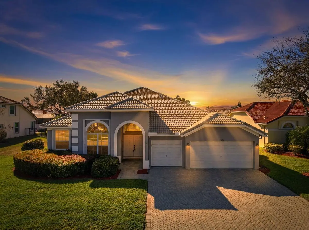 Front-Sunset at 7123 Brunswick Circle, Boynton Beach