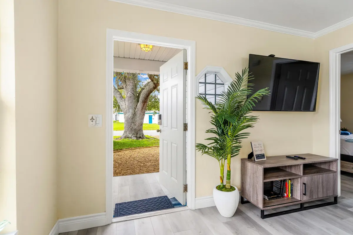 2.0 at 1510 3rd Court, Vero Beach