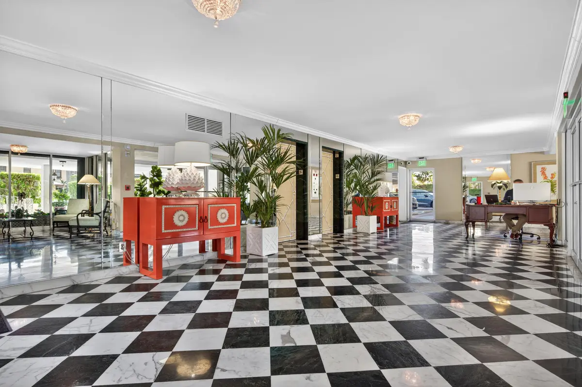227 Australian Avenue 2c, Palm Beach, FL – photo 4