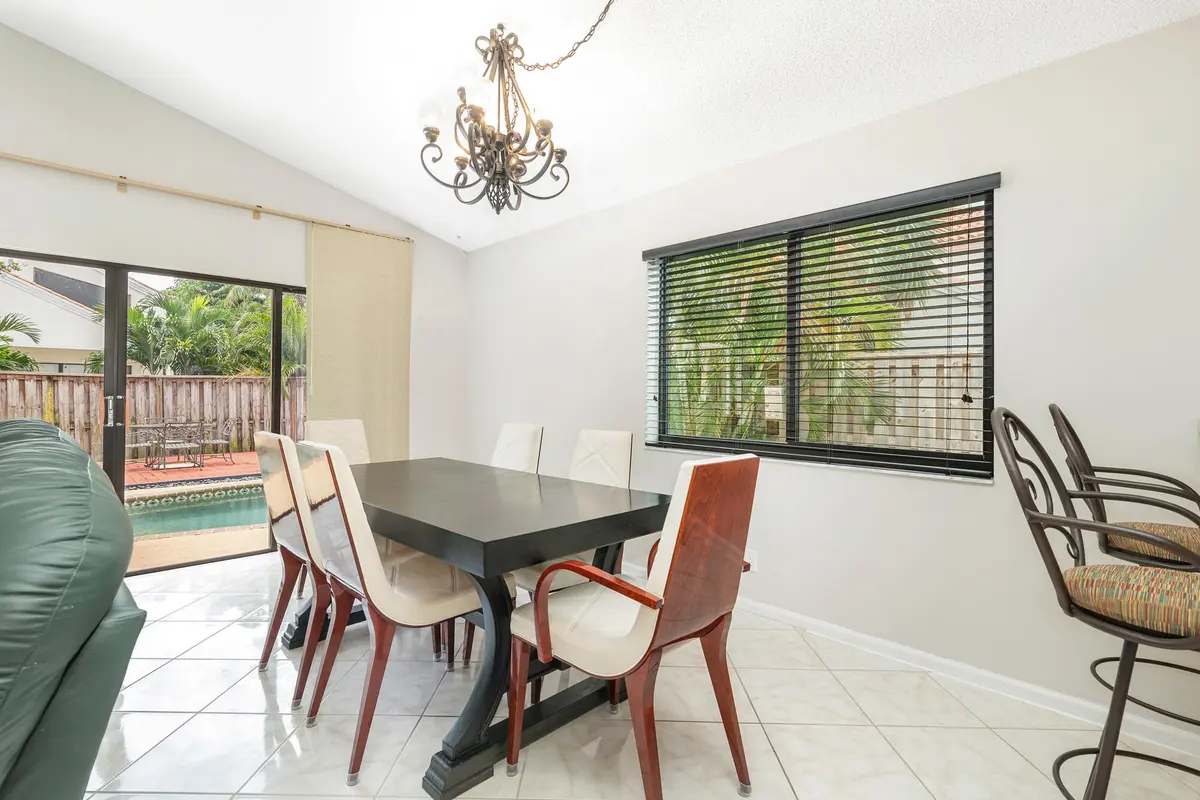 low-10 at 2690 Mikasa Drive, Palm Beach Gardens