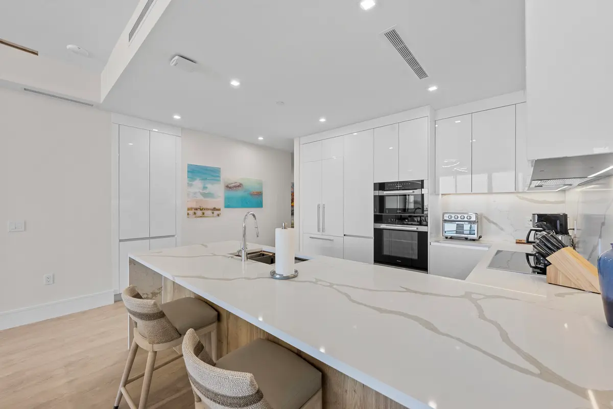 _jjl8734 at 220 Lake Shore Drive 1410, Lake Park