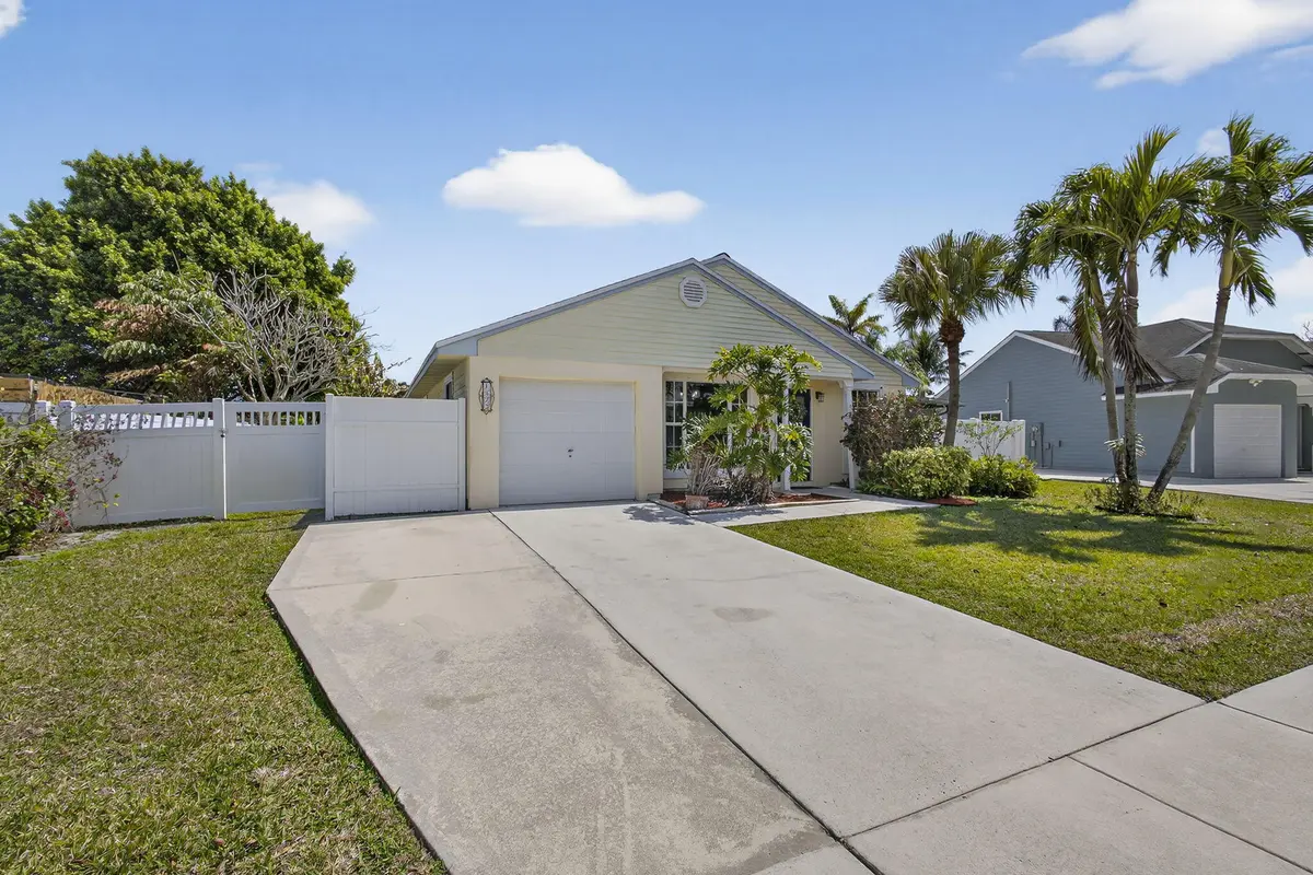 Room for Boat/RV at 1172 Grandview Circle, Royal Palm Beach
