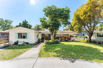102 NE 22nd Street, Delray Beach – Single Family Residence for sale