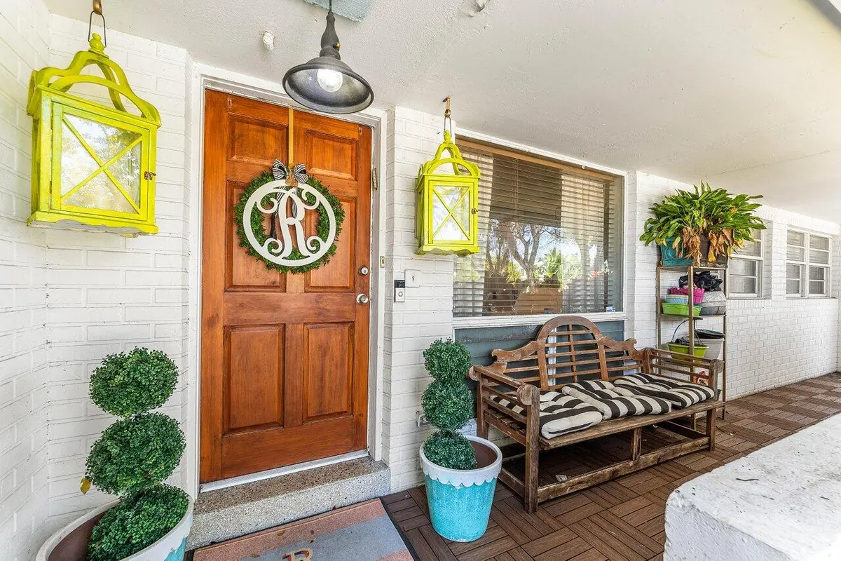 Front door at 102 NE 22nd Street, Delray Beach