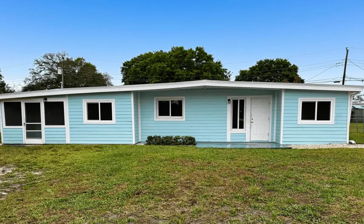 IMG_8987 at 360 Barraclough Street, Fort Pierce