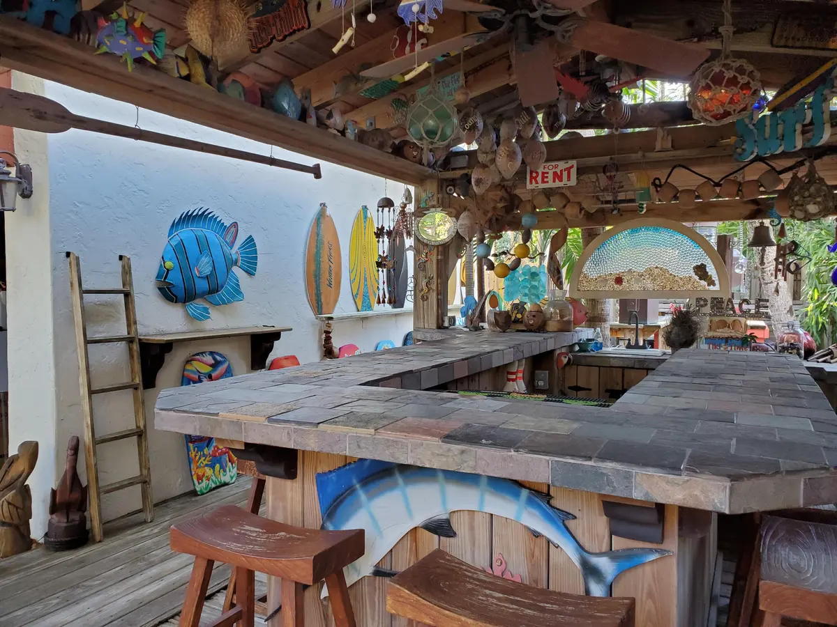 Tiki Bar for guests at 226 NE 1st Avenue Key Lime Suite, Delray Beach