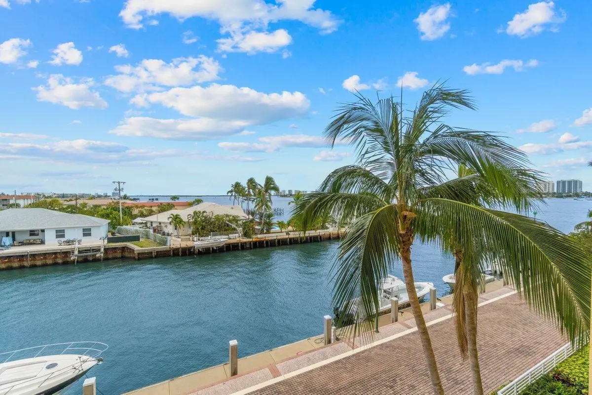 Intracoastal views at 2650 Lake Shore Drive 302, Riviera Beach