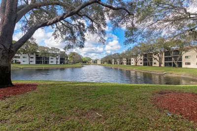 15456 Pembridge Drive 111, Delray Beach – sold