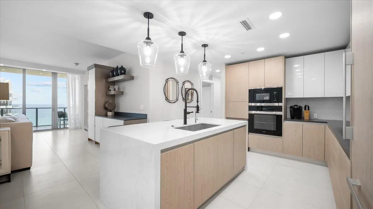 12-DSC00888 at 3100 N Ocean Drive P-1904, Riviera Beach