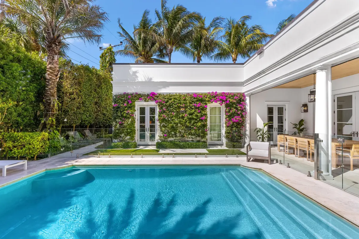 Pool 4 at 208 Sandpiper Drive, Palm Beach