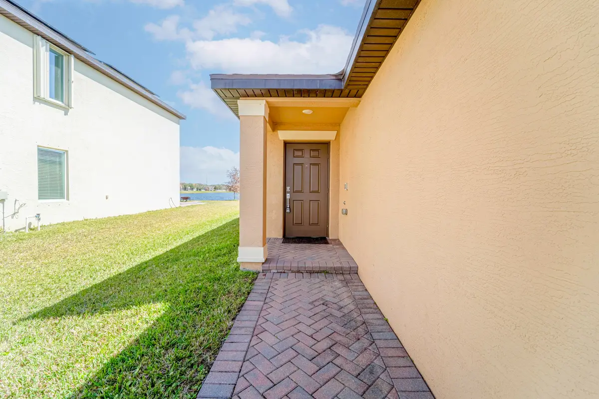 4_front door at 788 Worlington Lane, Fort Pierce