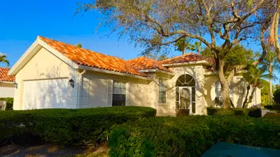 2590 Kittbuck Way, West Palm Beach – sold
