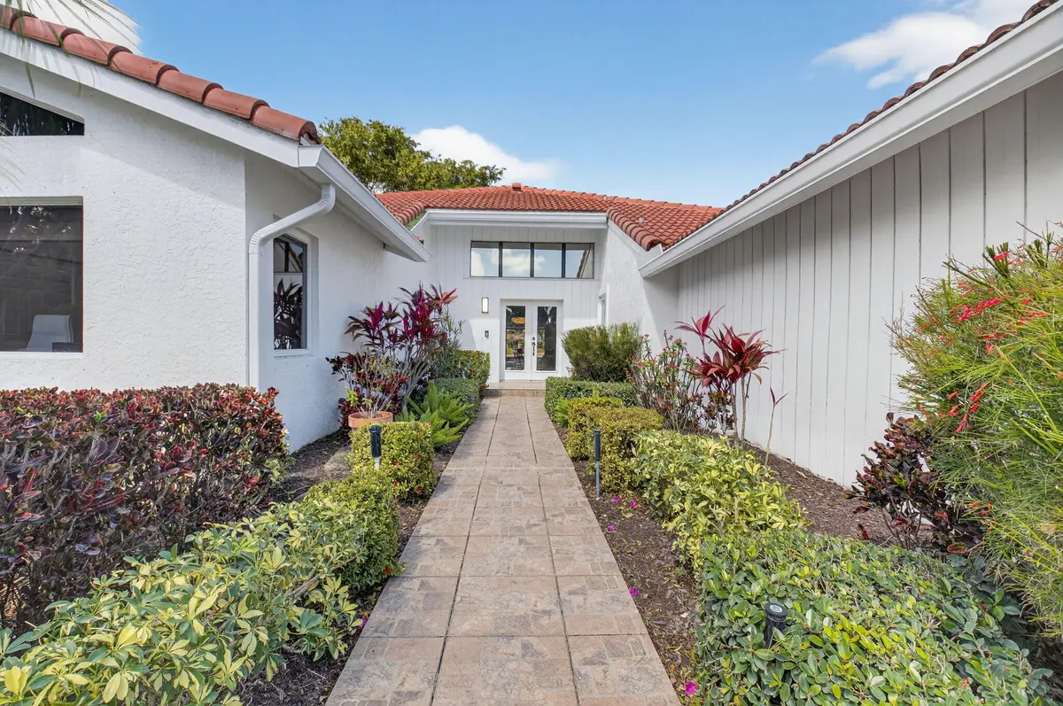 3-web-or-mls-DSC_4157 at 32 Estate Drive, Boynton Beach