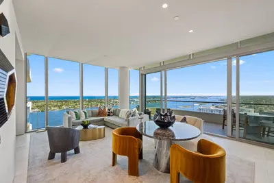 200 Arkona Court 2302, West Palm Beach – Condominium for sale