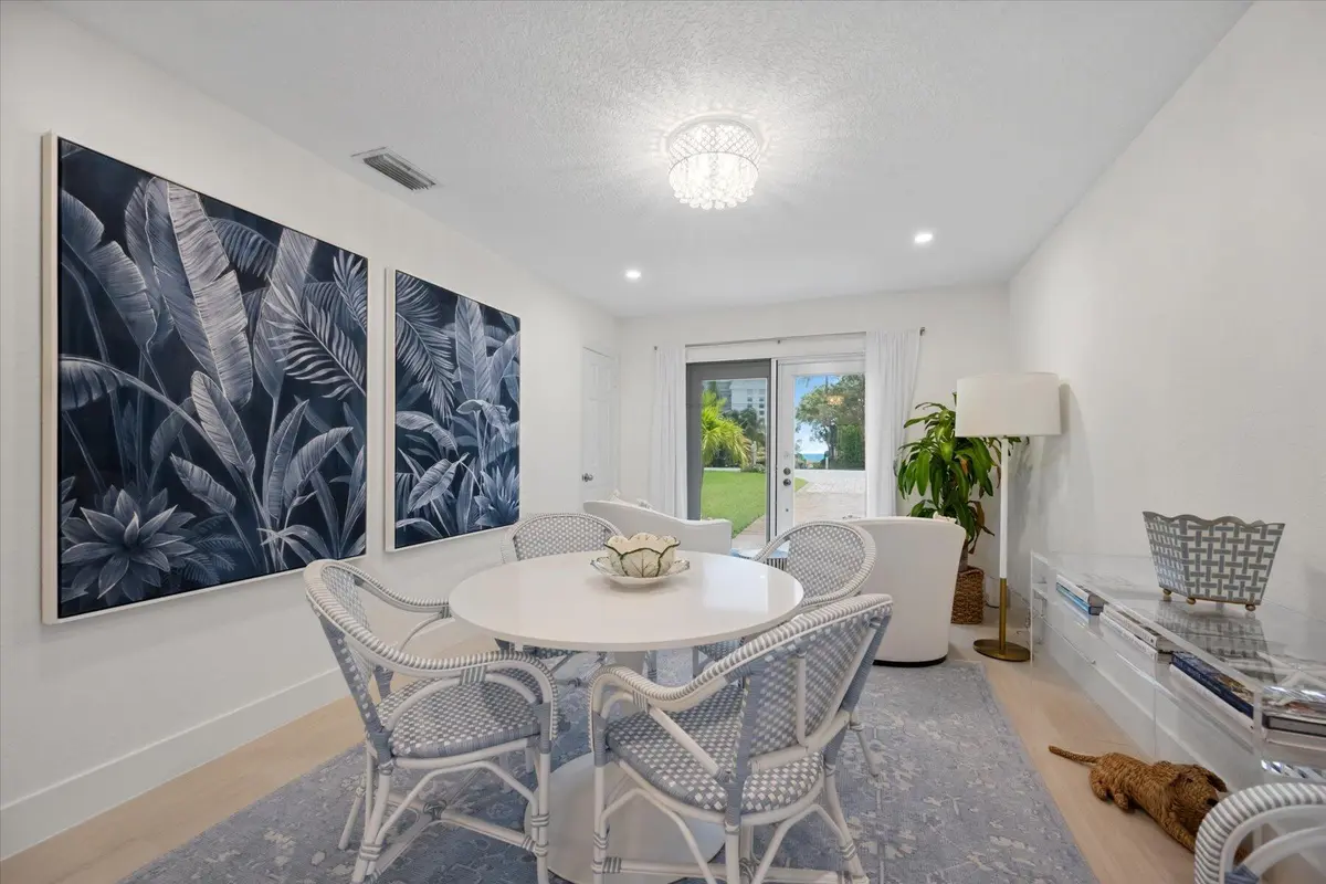 801 Hibiscus Ave, Juno Beach, FL 33408 ( at 801 Hibiscus Avenue, Juno Beach
