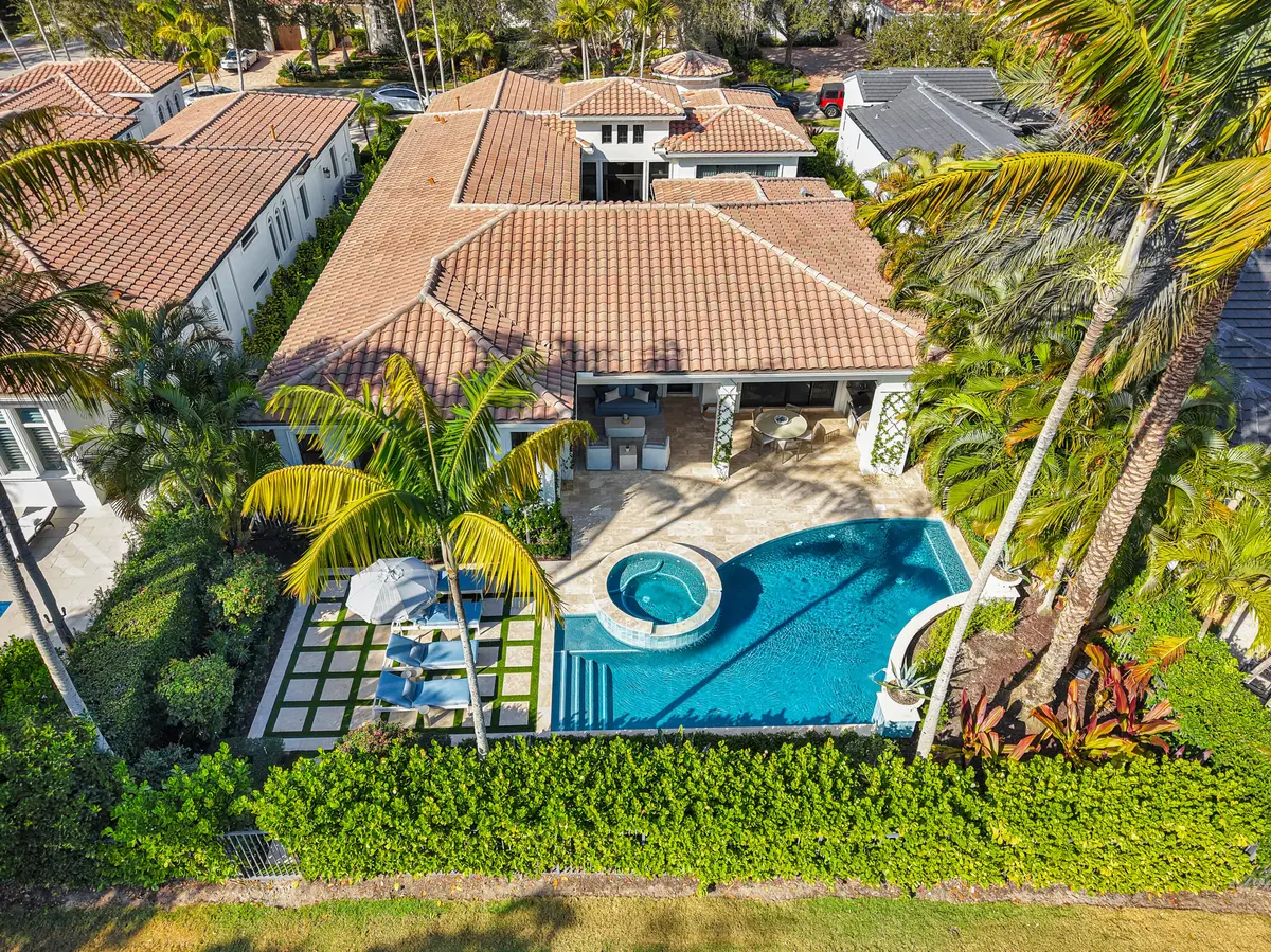Aerial pool at 11304 Caladium Lane, Palm Beach Gardens