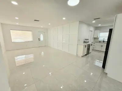 7304 Westwood Drive, Tamarac – leased