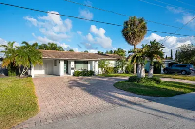 2200 NE 15th Terrace, Wilton Manors – sold