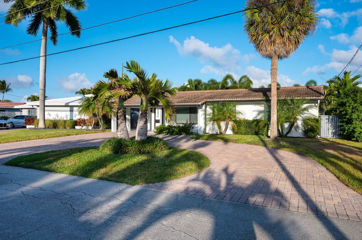 46-web-or-mls-photo-46 at 2200 NE 15th Terrace, Wilton Manors