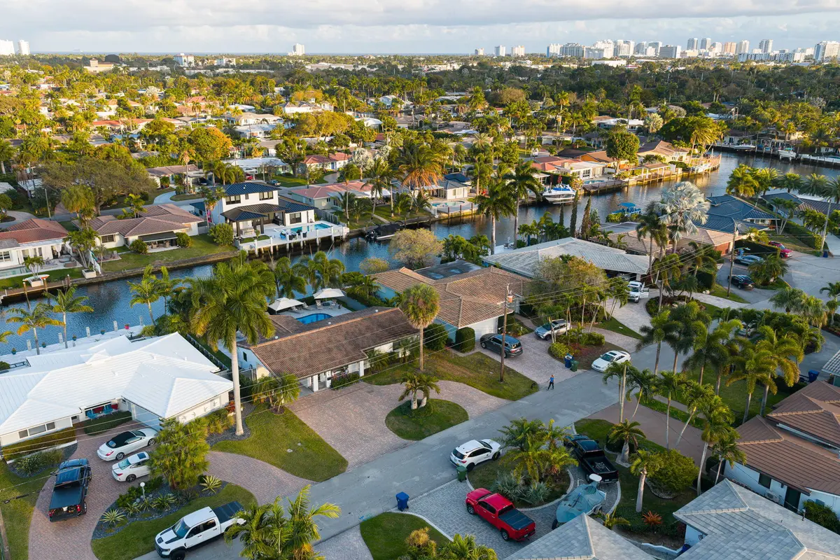 1-web-or-mls-photo-1 at 2200 NE 15th Terrace, Wilton Manors