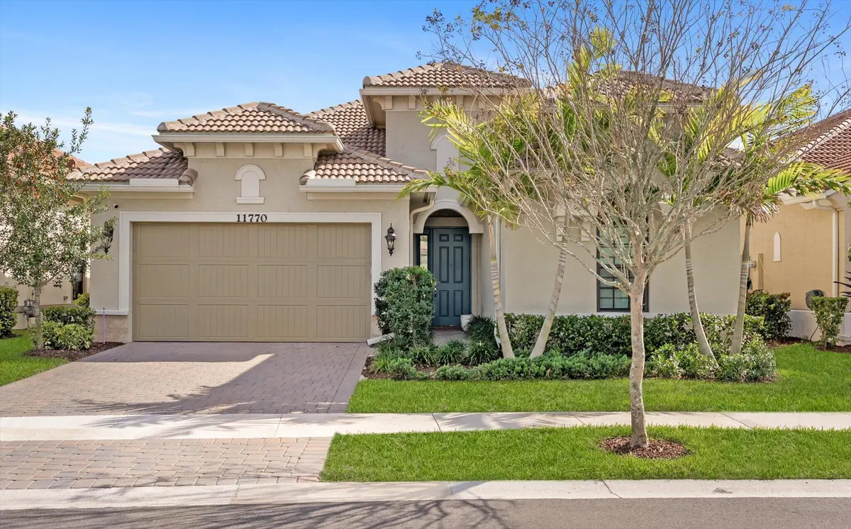02-2 at 11770 Leon Circle, Parkland