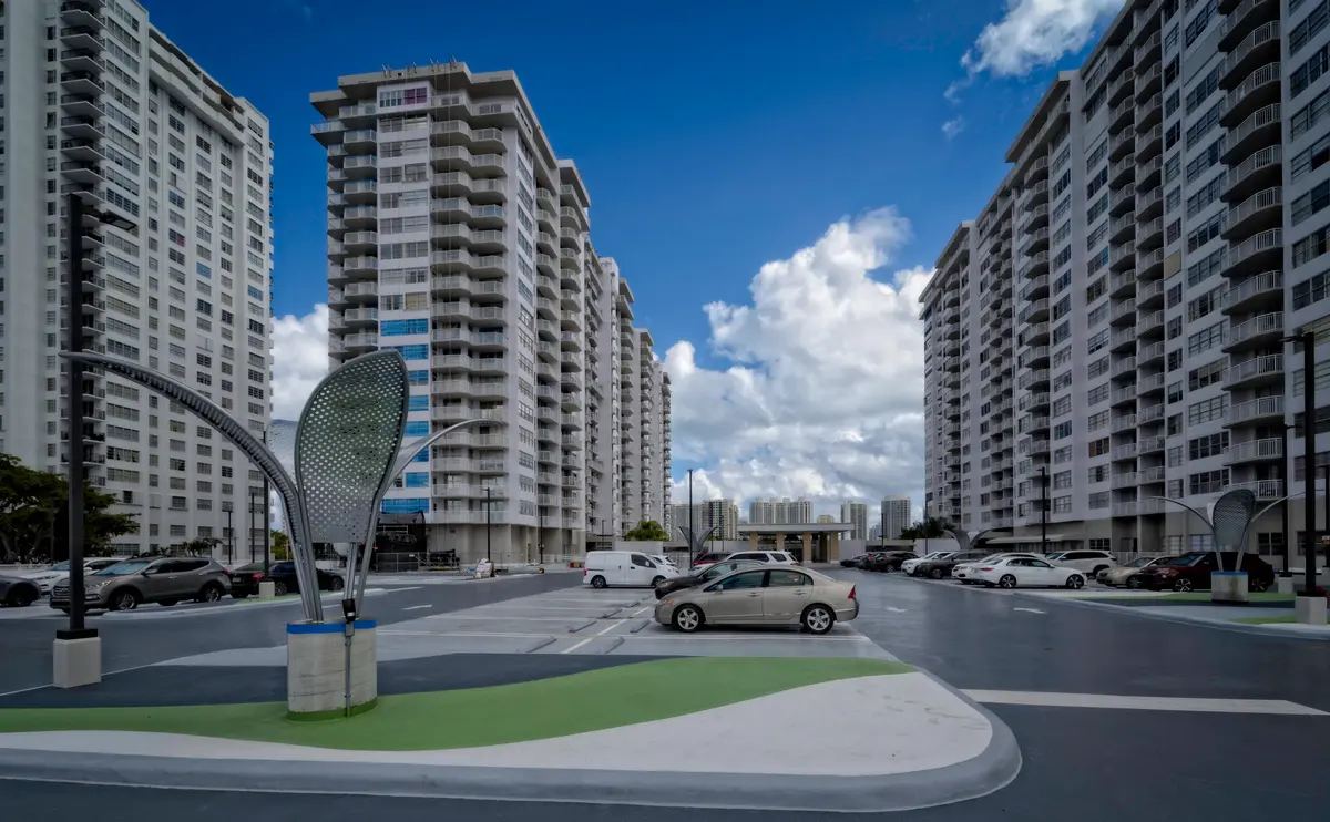 _RW29140-Edit-2 at 18081 Biscayne Boulevard 403, Aventura