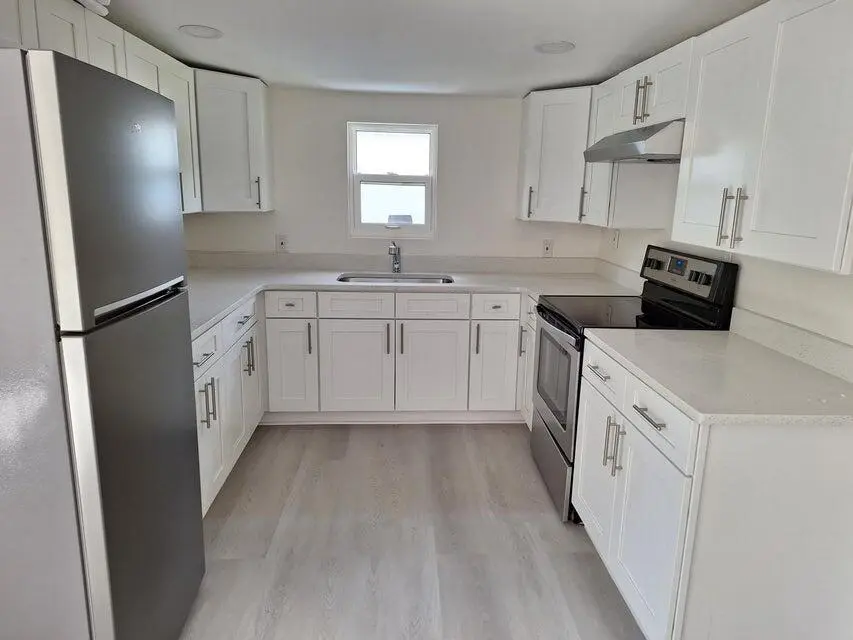 Kitchen at 360 Barraclough Street, Fort Pierce
