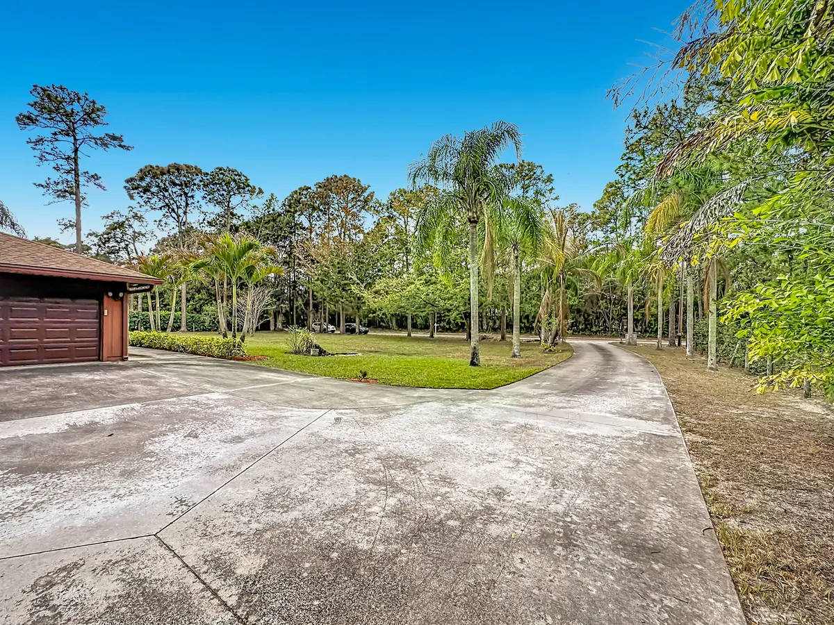 Driveway at 18290 127th Drive, Jupiter