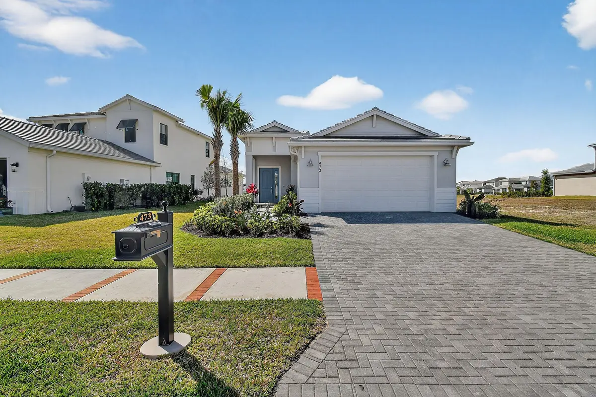 Front of Home at 473 SE Fascino Circle, Port St. Lucie