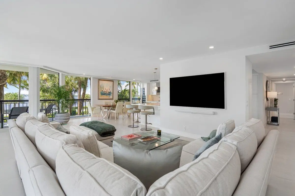 Living Room View of ICW at 3140 S Ocean Boulevard 201n, Palm Beach