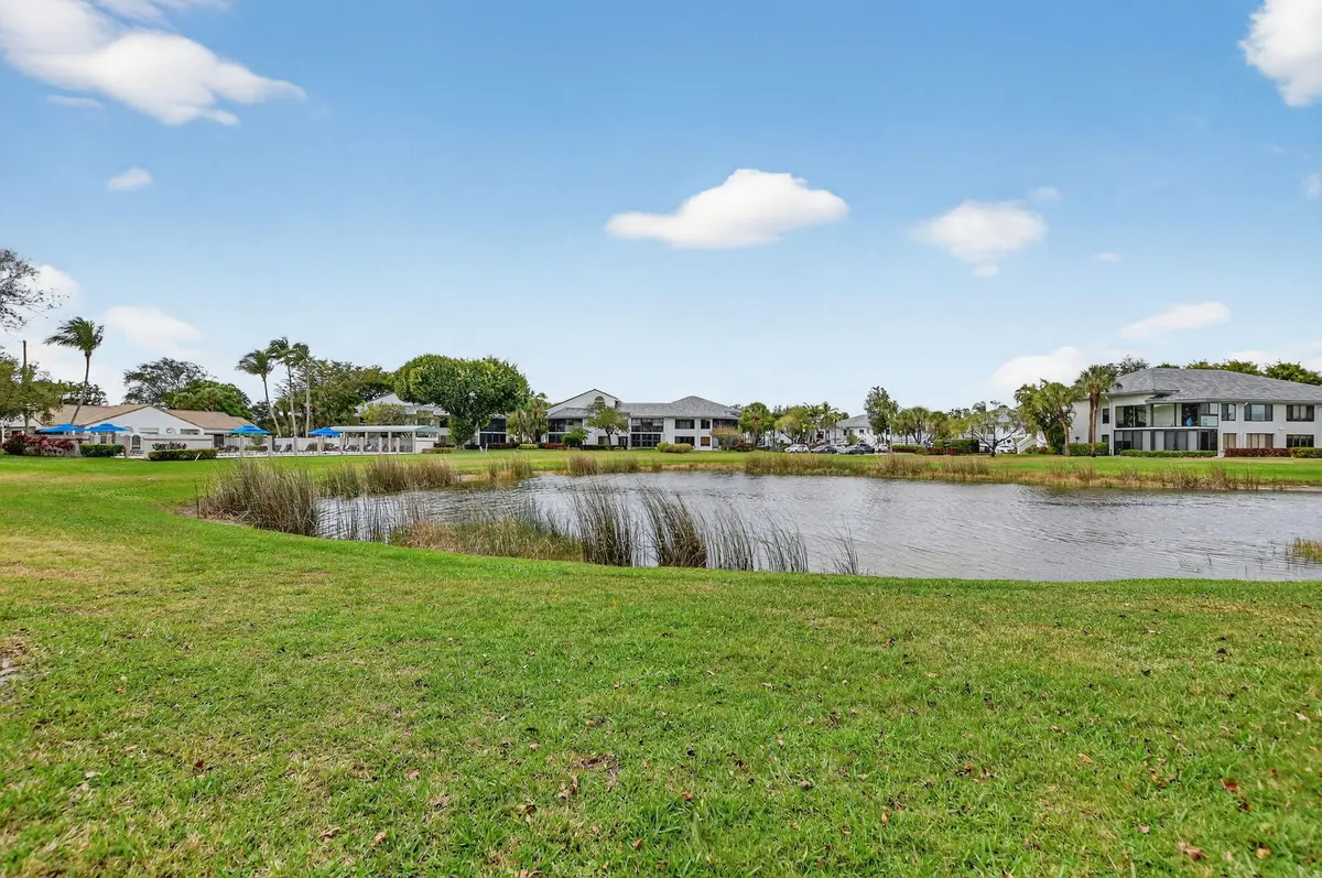 30-web-or-mls-DSC_9021 at 7314 Clunie Place 14002, Delray Beach