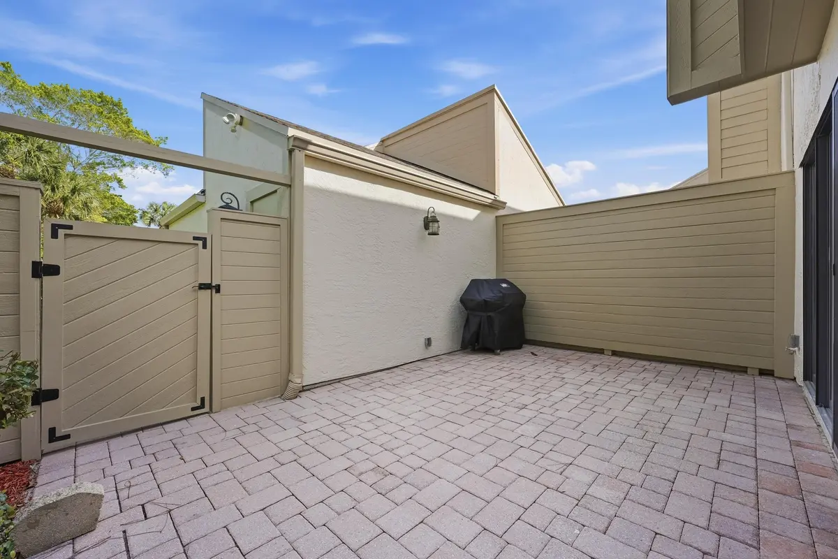 04_dsc01927 at 1102 SE Mitchell Avenue 308, Port St. Lucie