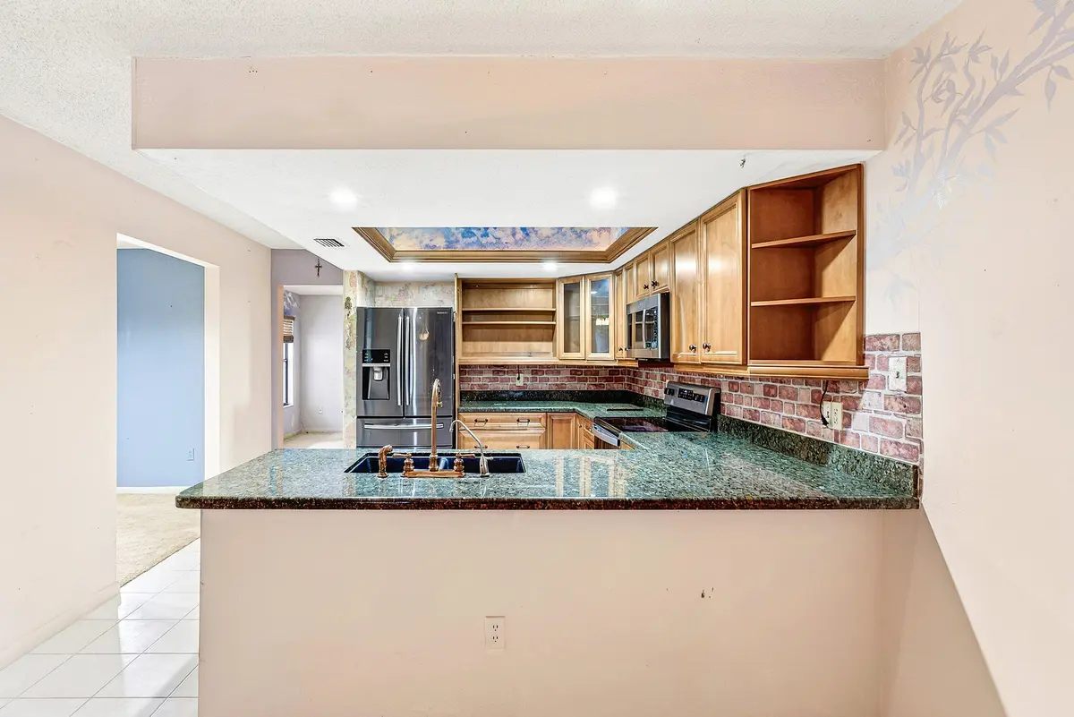# 6 at 12445 Guilford Way, Wellington