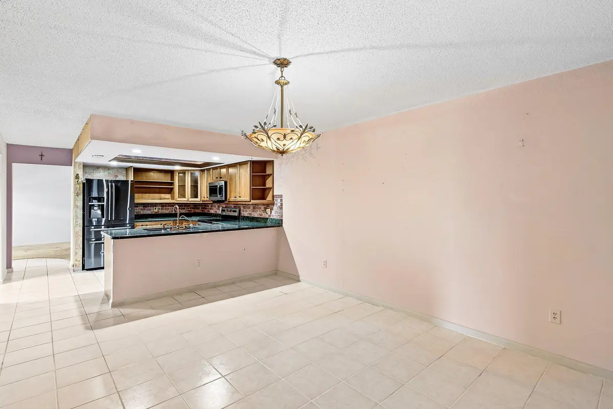# 8 at 12445 Guilford Way, Wellington