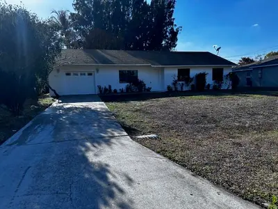 3245 SE Pinto Street, Port St. Lucie – sold