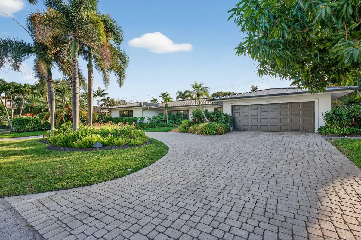 4-web-or-mls-DSC00234 at 2648 NE 37th Drive, Fort Lauderdale