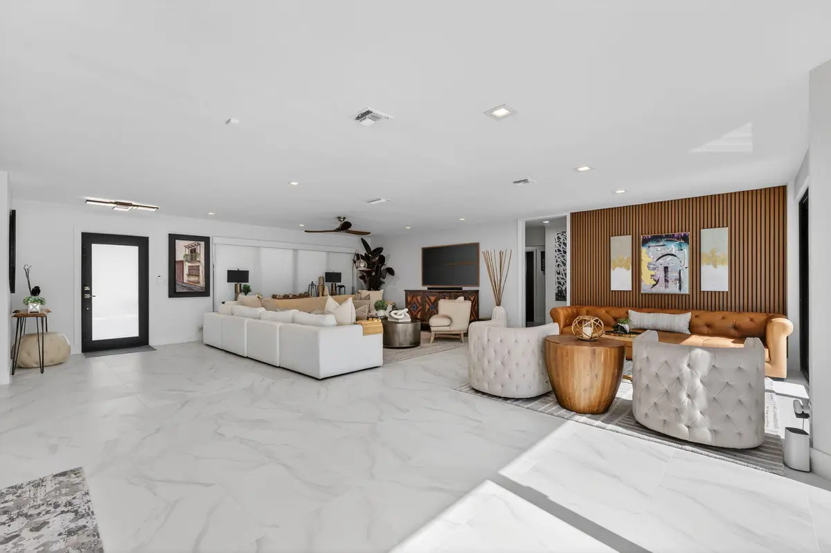 8-web-or-mls-DSC09893 at 2648 NE 37th Drive, Fort Lauderdale