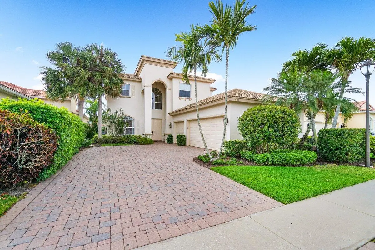 Front at 108 Via Condado Way, Palm Beach Gardens