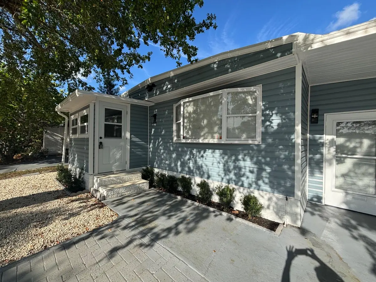 thumbnail_IMG_4727 at 5010 NW 2nd Avenue, Deerfield Beach