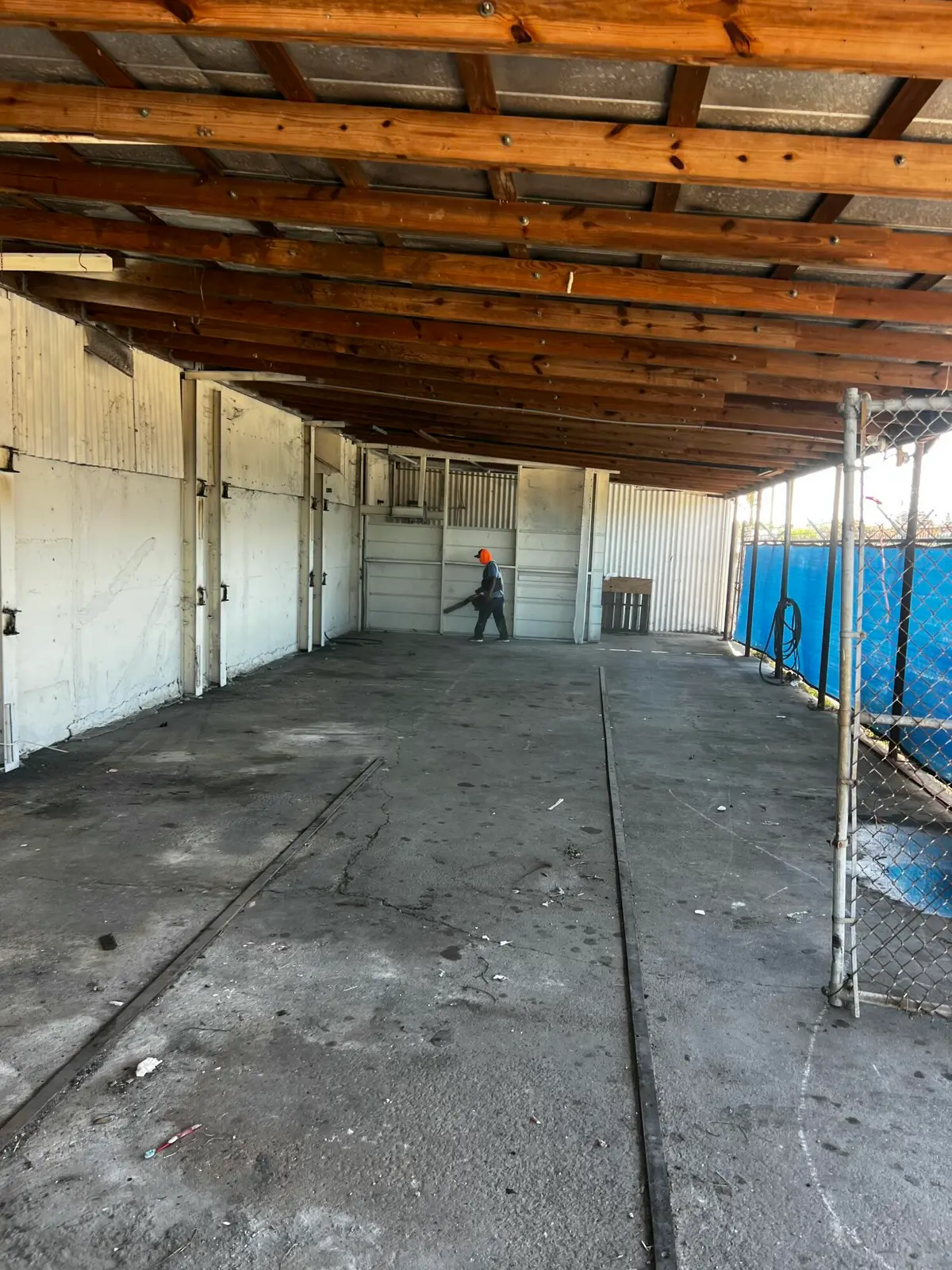 outside space at 17250 SW Railroad Avenue, Indiantown