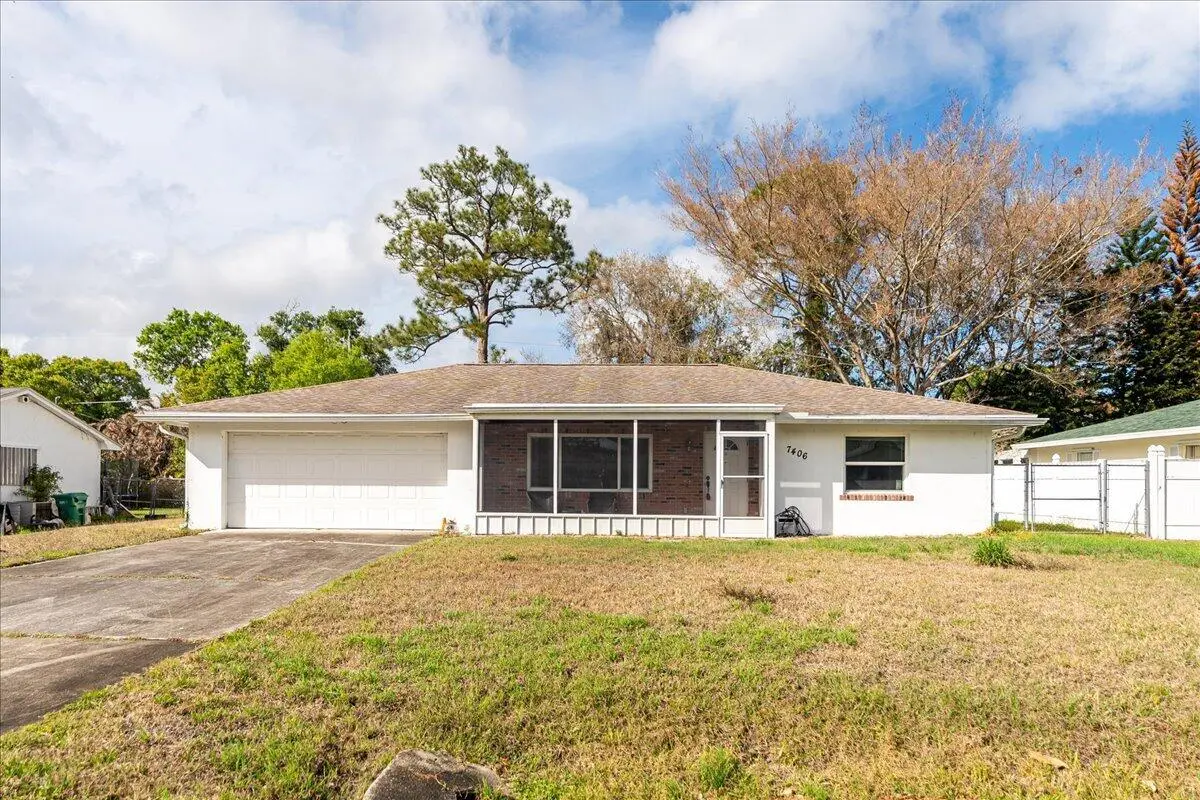 01-DSC8626 at 7406 Lakeland Boulevard, Fort Pierce