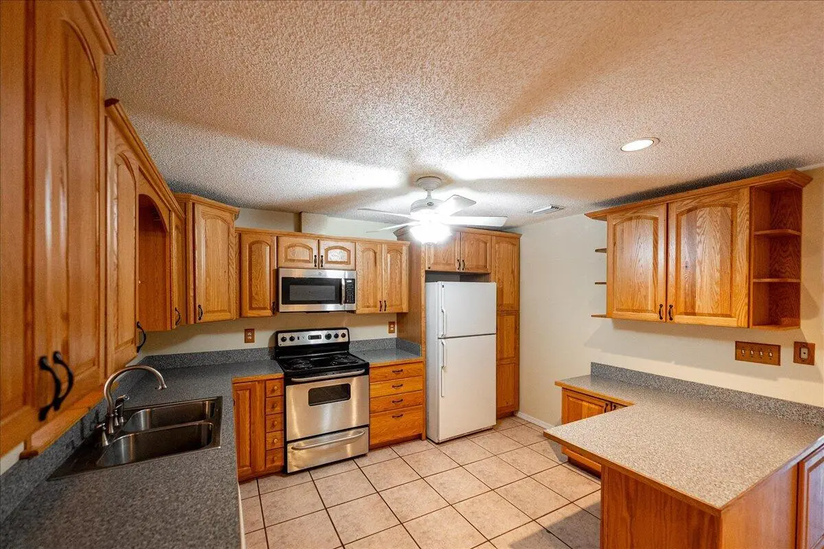 28-DSC8664 at 7406 Lakeland Boulevard, Fort Pierce